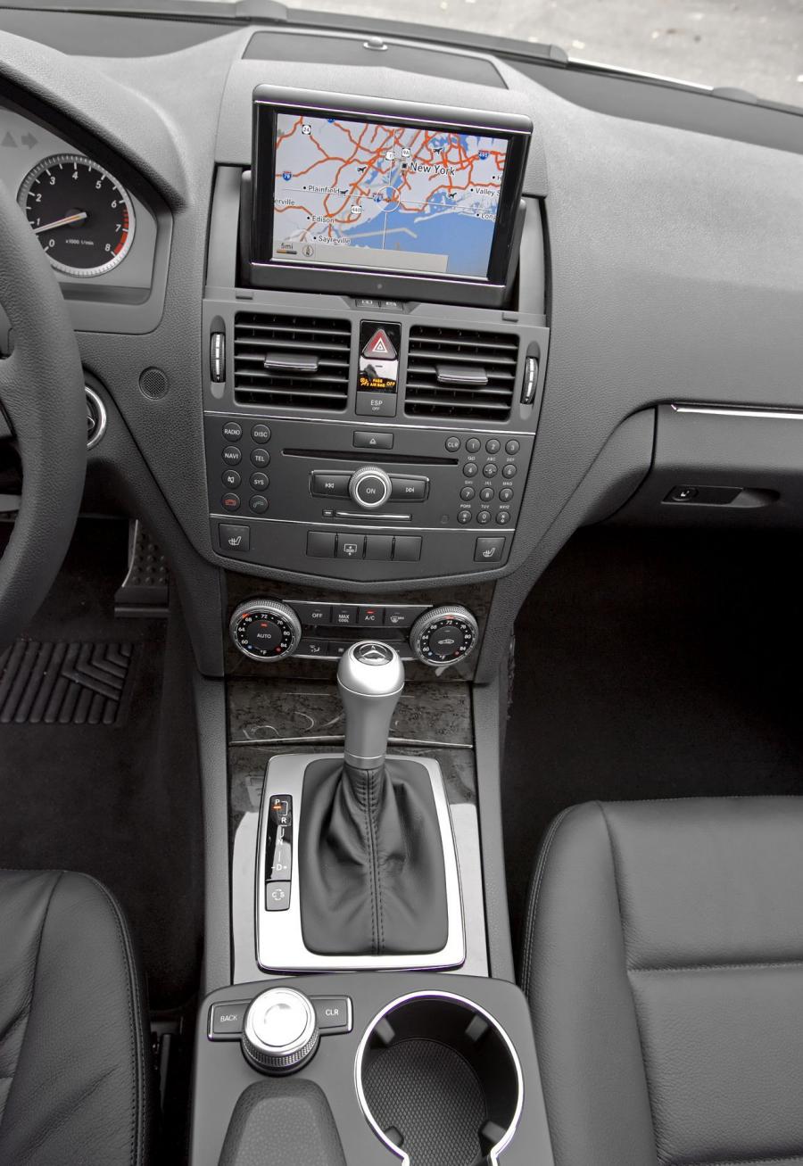  Mercedes-Benz C-Class 2007 года  (US) (фото 25 из 63)